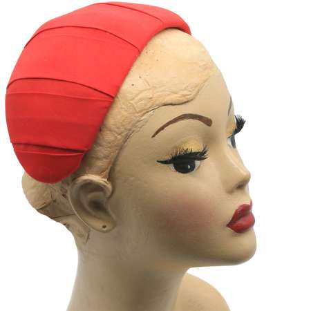 Side: Large vintage style red kidney shaped facsinator